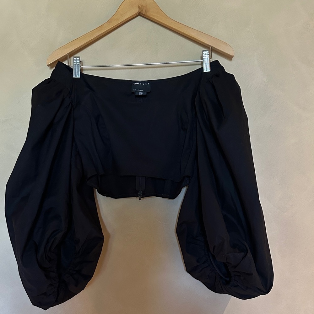 ASOS Luxe Black Puff Sleeve Crop Top size 10